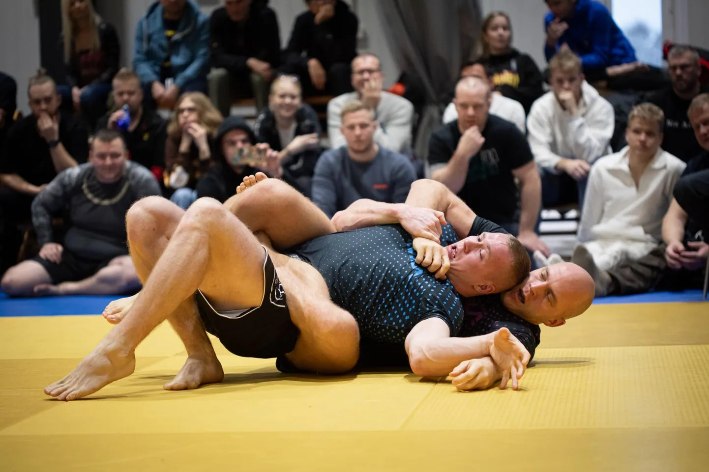 Kuni 97,5 kilogrammi arvestuses jõudis finaali kaks Võimla sportlast. Parimana väljus Mikk Salk (alumine), kes võitis Rene Mõttust.