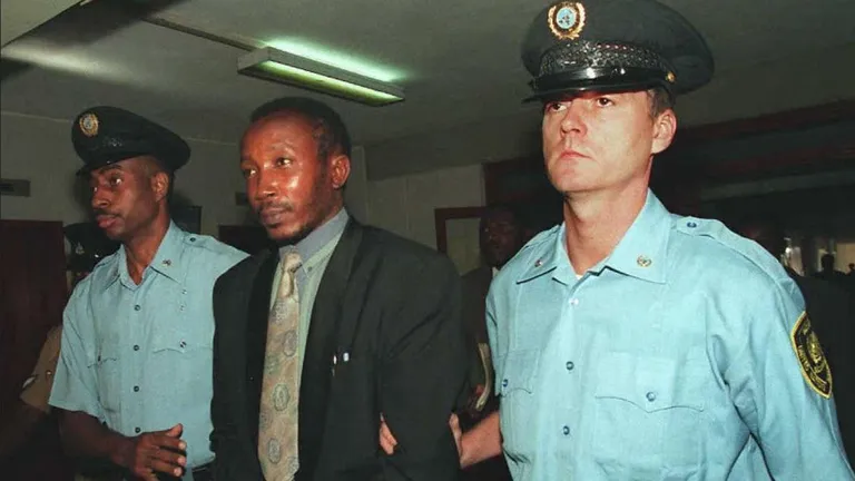 Жан-Поль Акайесу из Руанды стал первым в истории человеком, осужденным за геноцид. Приговор был вынесен почти через 50 лет после принятия закона о геноциде