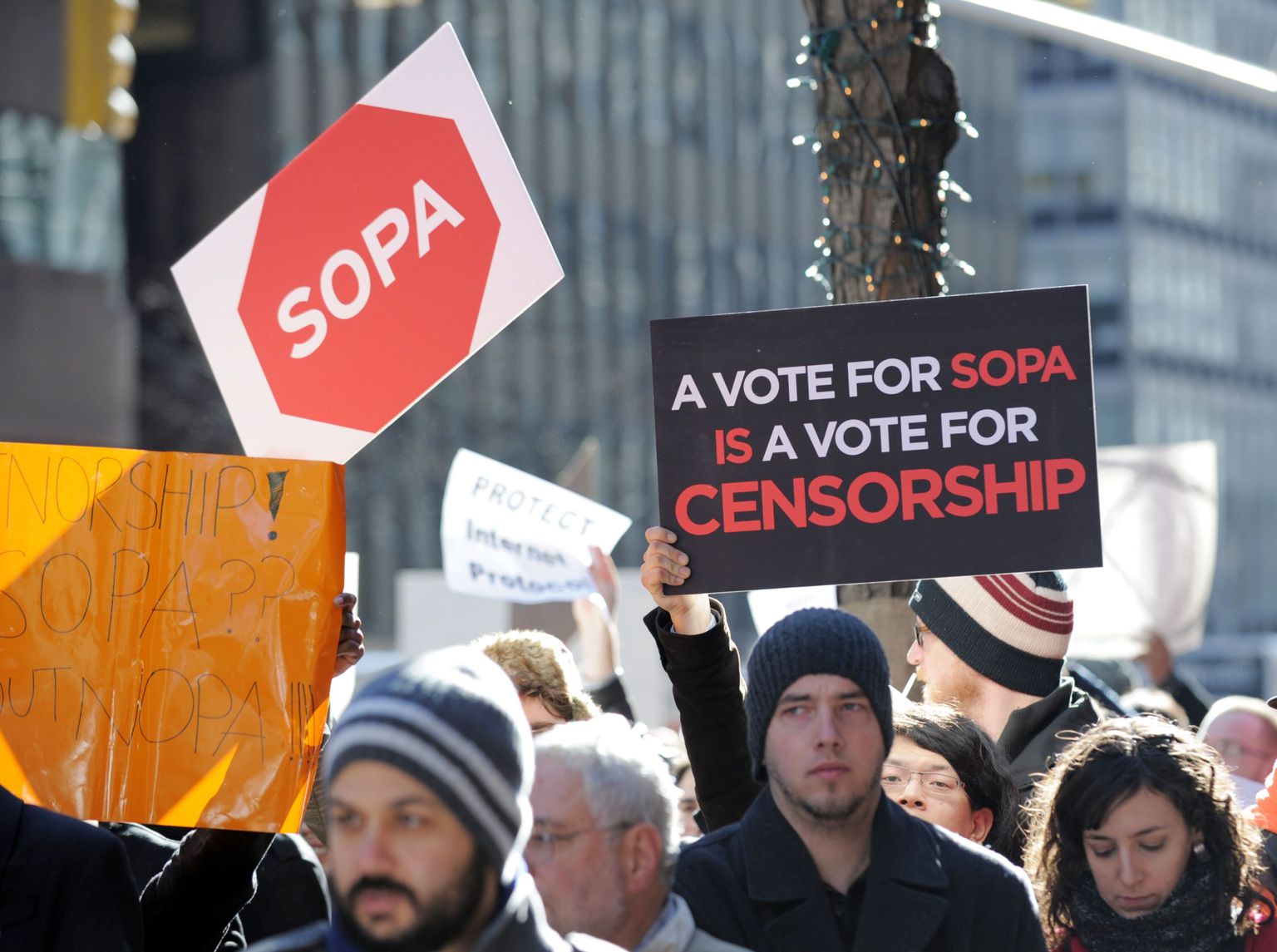 SOPA-PIPA vastased meeleavaldajad.