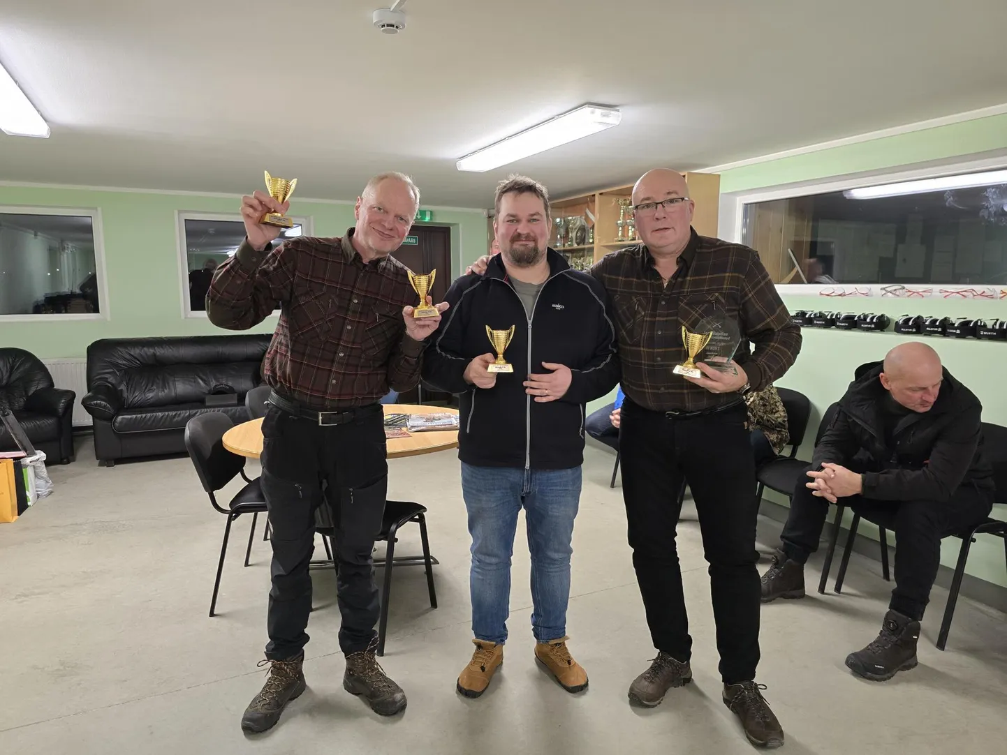 Ilkka Kärpälä, Pekka Seppä ja Ari Lustila olid eriti silmapaistvad sileraudsete jahirelvade harjutuses.