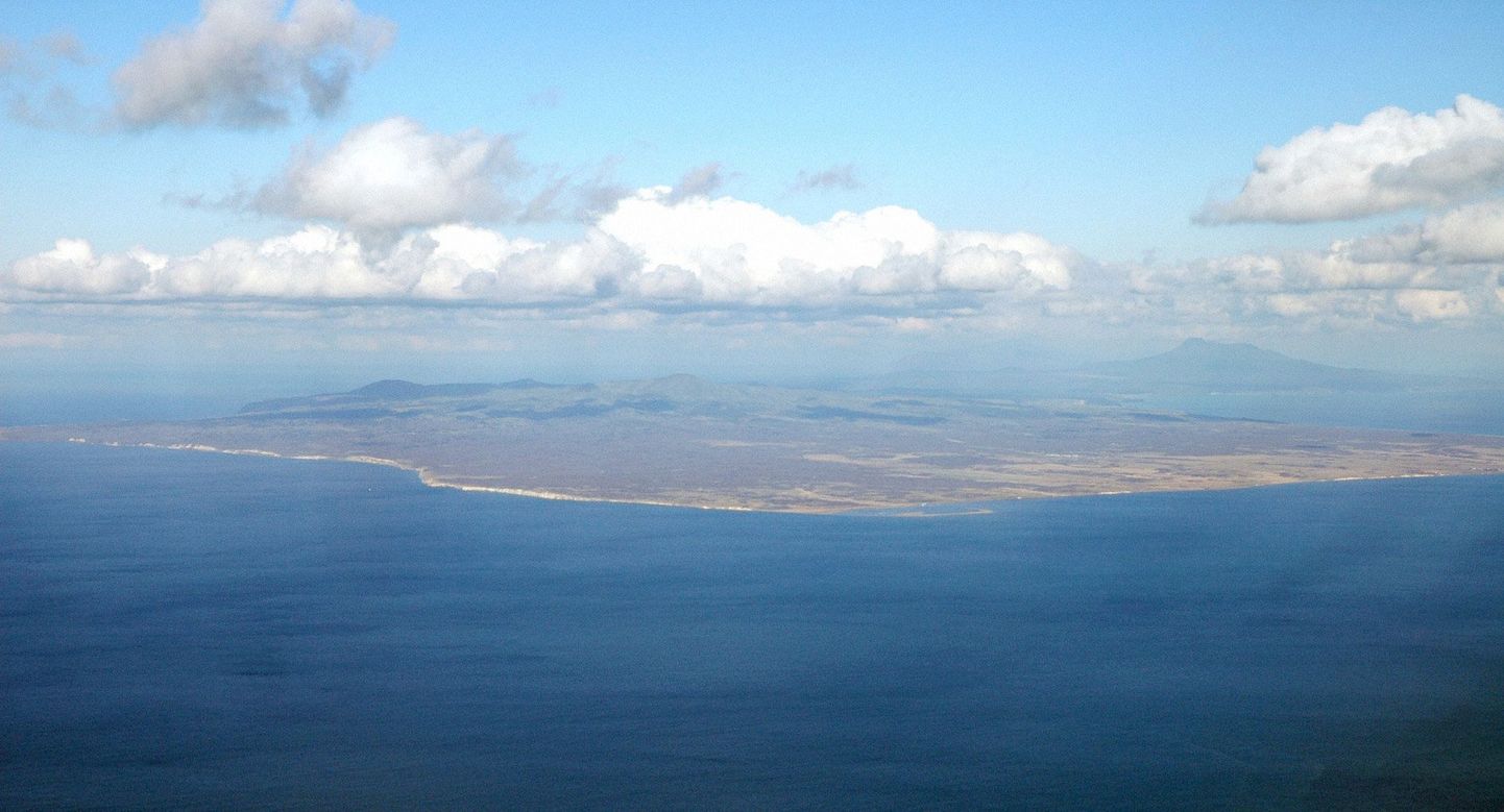 Остров Кунашир, входящий в состав Курильских островов.