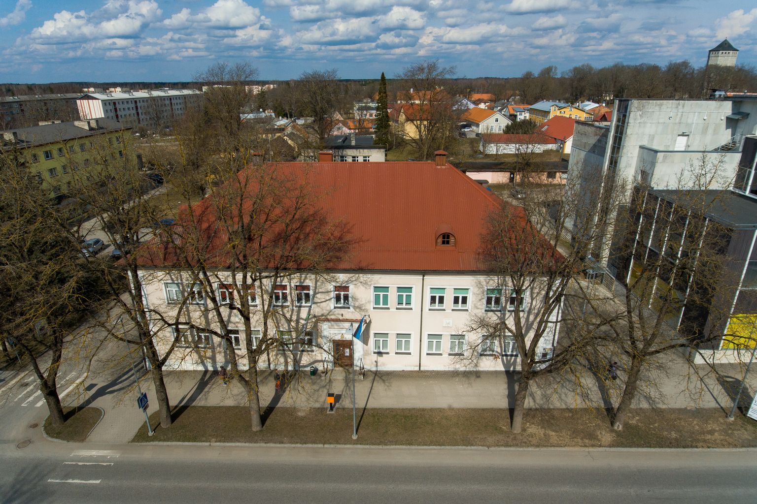 Paide linnavalitsuse hoone Pärnu tänav 3