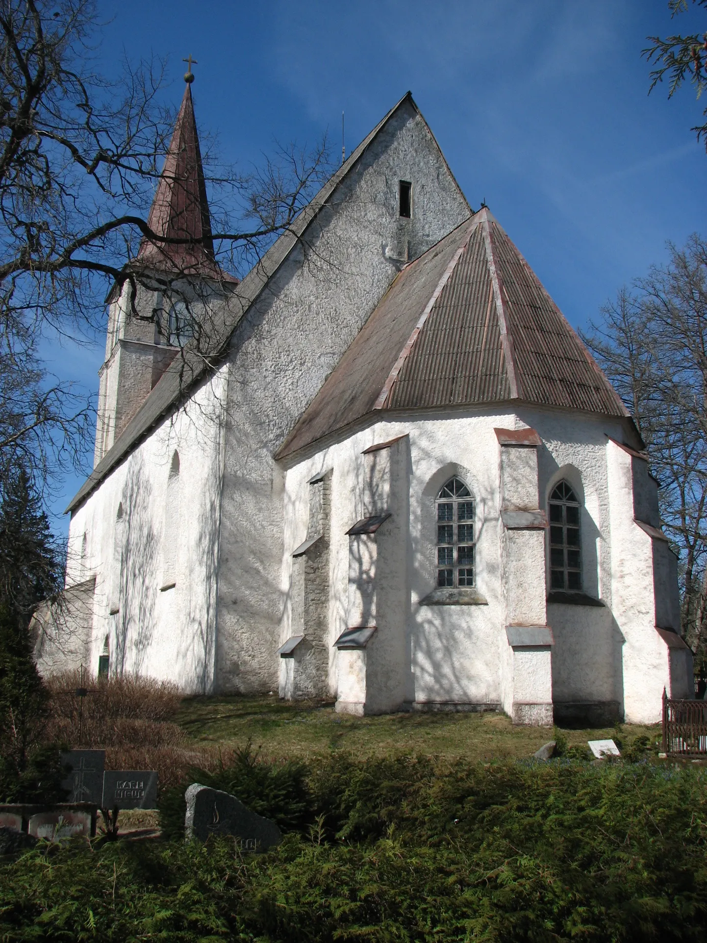 Tänavu möödub 500 aastat meieisapalve esmakordsest eestikeelsest kirjapanekust aastatel 1524–1532 koostatud Kullamaa vakuraamatusse. Fotol on Kullamaa kirik.