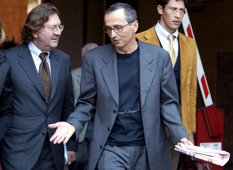 Michele Ferrarit  (paremal) kahtlustati dopinguainetega kaubitsemises juba 2004.aastal.