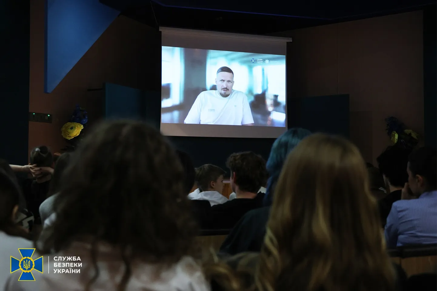 Tiešsaistes nodarbība Ukrainas skolēniem.