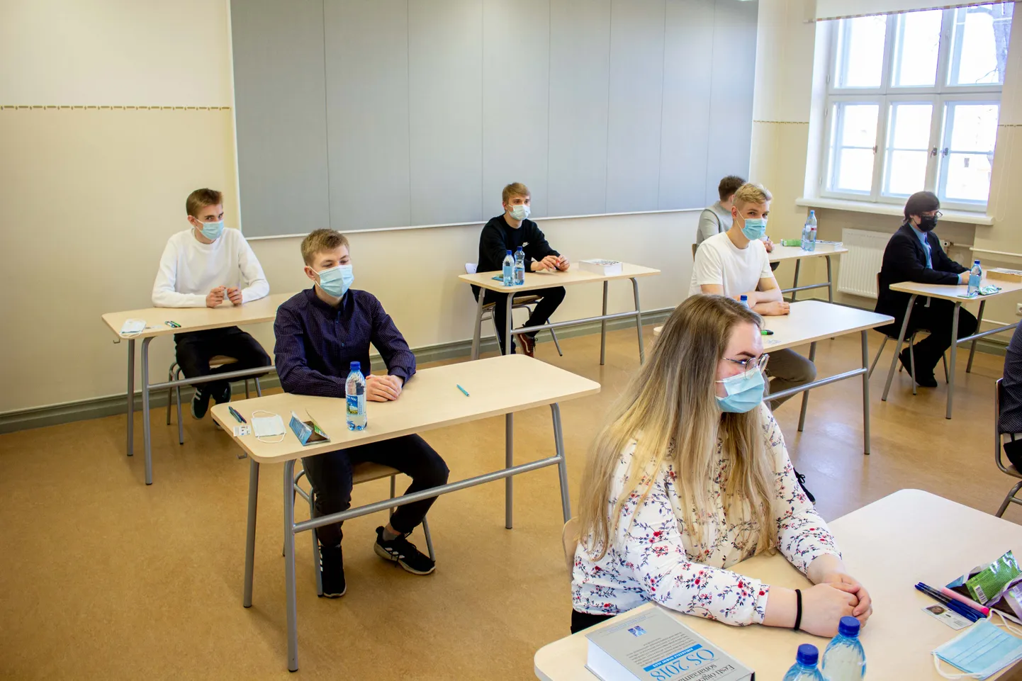 Eesti keele riigieksam Valga gümnaasiumis, pilt on illustratiivne