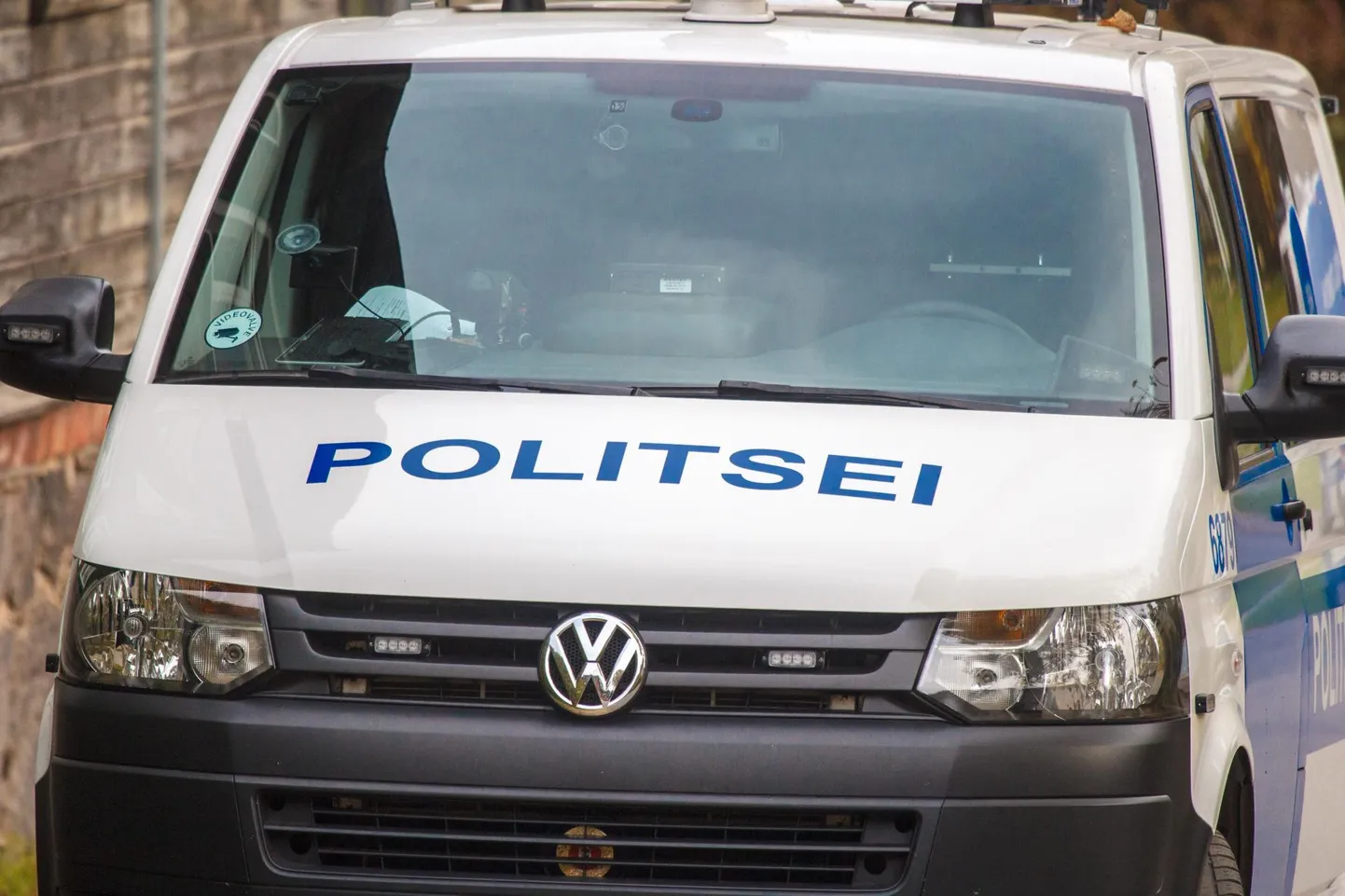 Politsei viis alkoholijoobes mehe üksikasjade selgitamiseks  endaga kaasa.