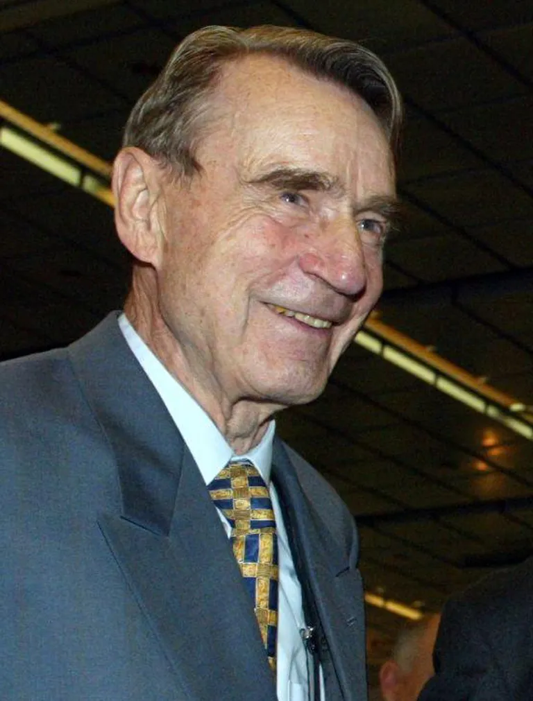 Mauno Koivisto 2002. aastal Helsingis.