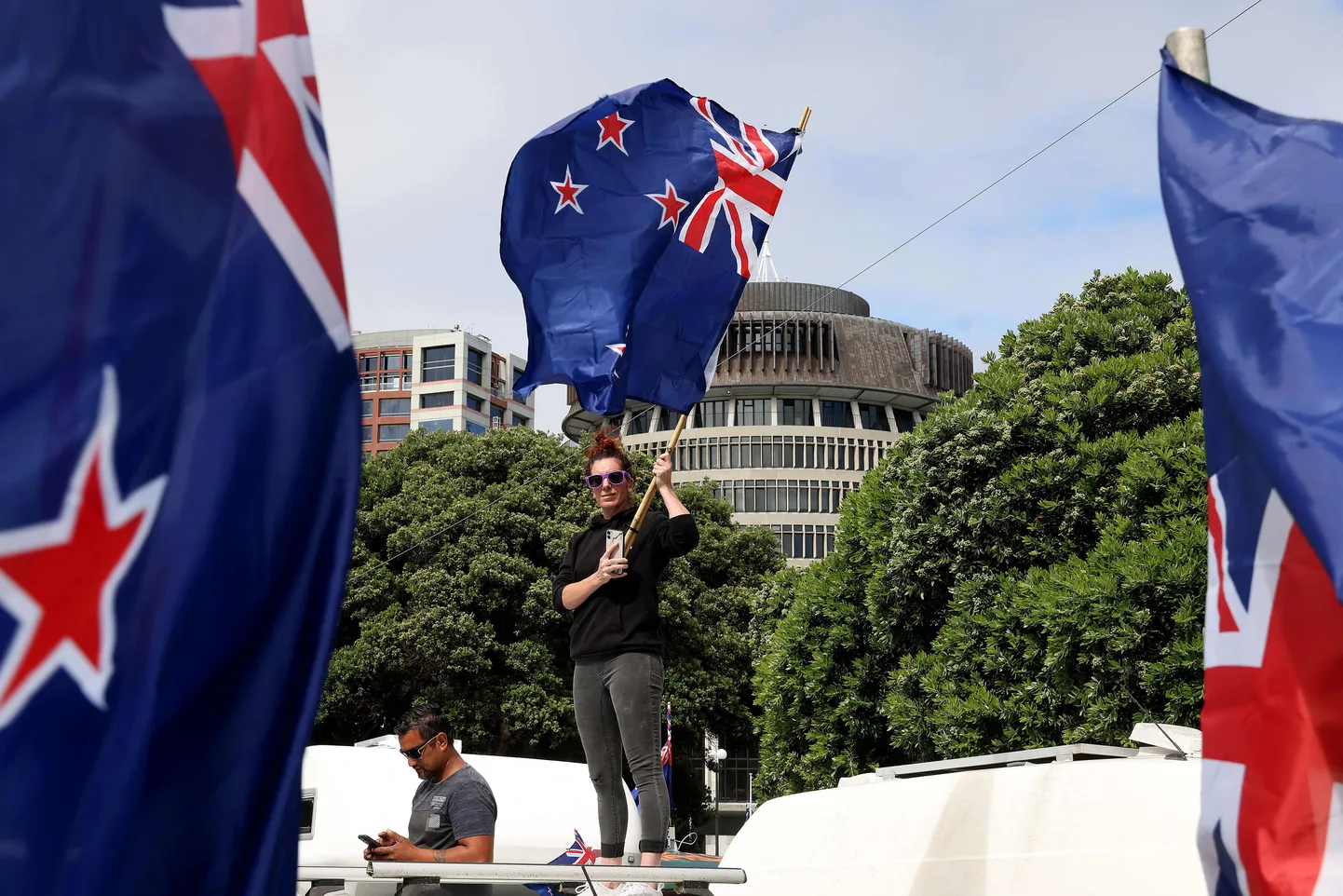 Meeleavaldajad Wellingtoni parlamendihoone ees. Foto on illustratiivne.