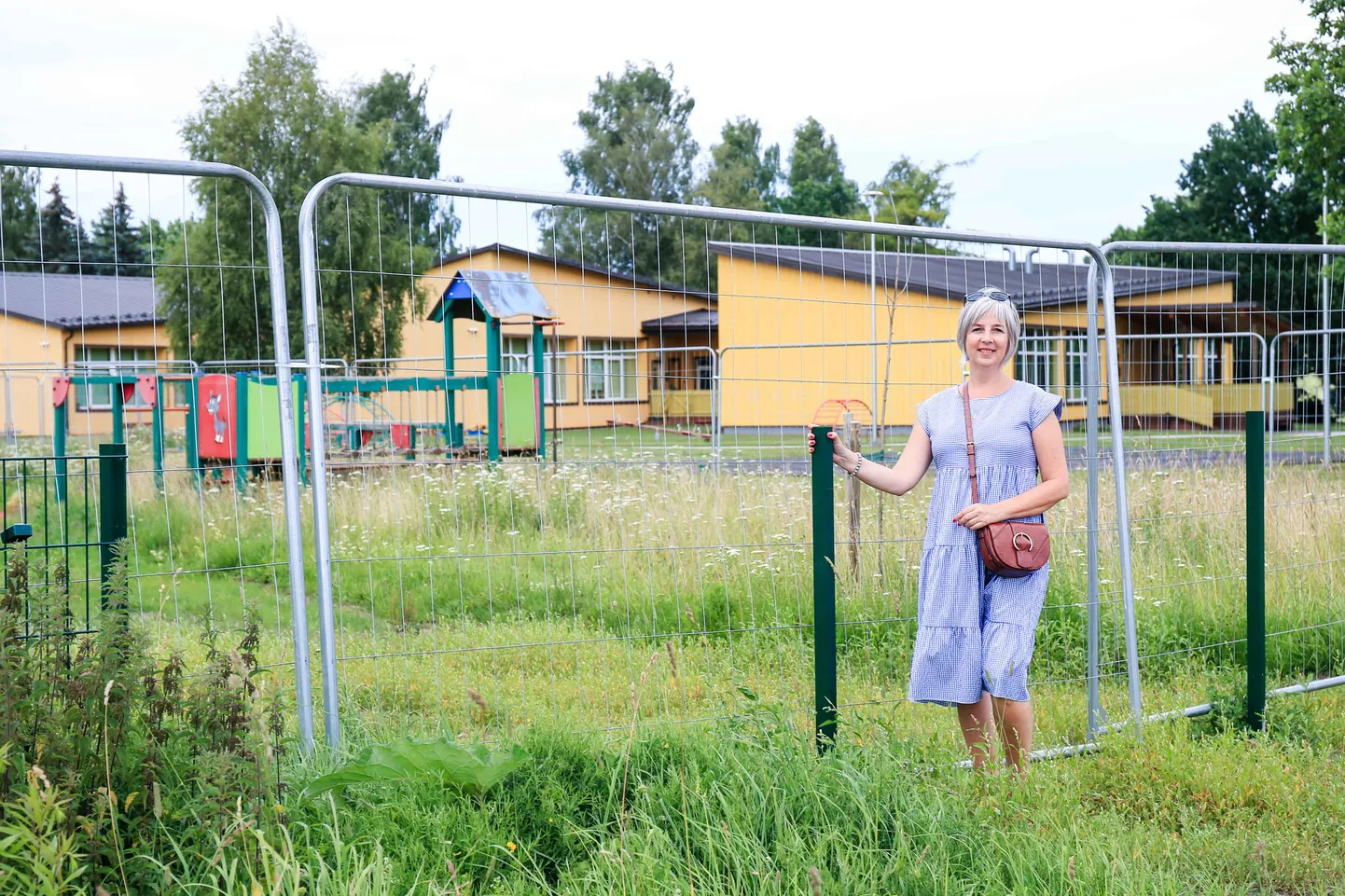 Ilmatsalu Lepatriinu lasteaia direktor Inga Väikene rääkis, et suvepuhkuse ajal uuendatakse lasteaia mänguväljakut. Varsti algavad tööd ka lagedal naaberkrundil, kus valmib aasta lõpuks Leptariinu päikesejaam.