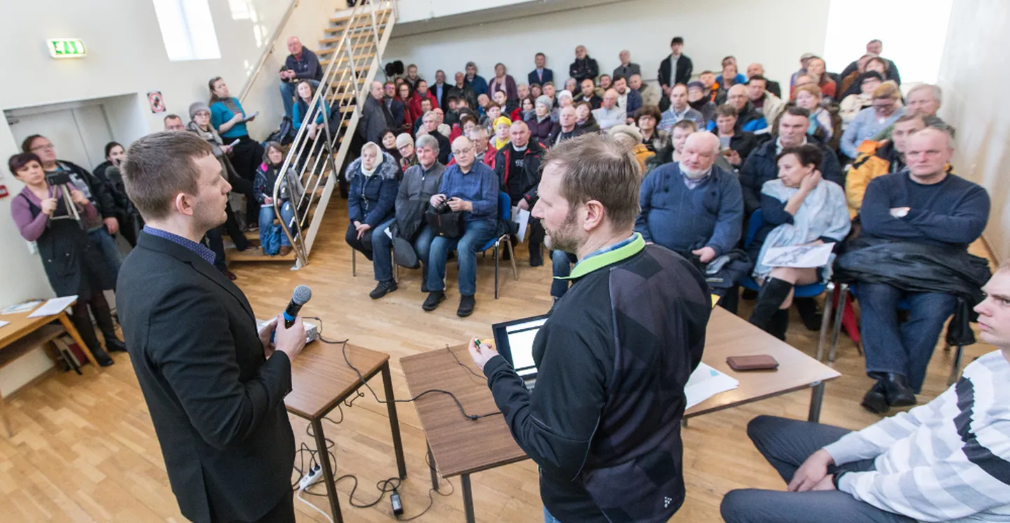 Narvajõesuulaste huvi metsateema vastu oli suur ja küsimusi esitati palju.  

MATTI KÄMÄRÄ