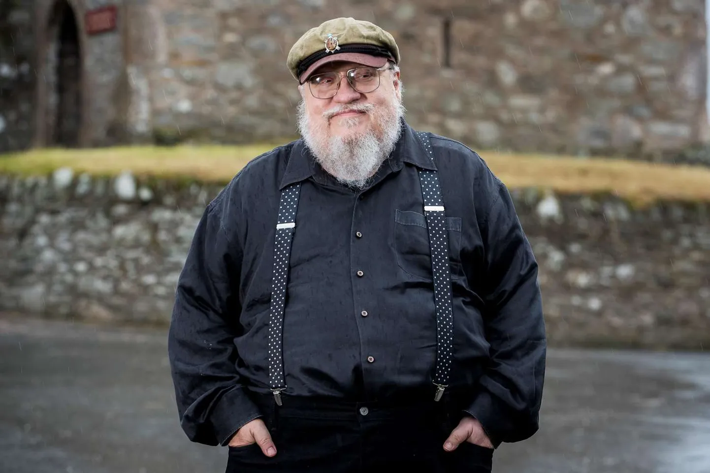 Enne õuduskirjanduse ja Hollywoodi poole pöördumist 1980ndatel ja fantasiakirjanduse menukite juurde jõudmist 1990ndatel, oli George R. R. Martin ulmeringkondades eelkõige tuntud just oma 1970ndate sädelevate ja auhinnatud kosmoseulme lugude poolest.