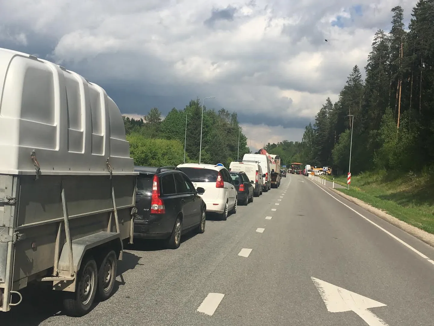 Elva poolt tulijad ja sinna minejad peavad täna sõitmiseks natukene rohkem aega varuma.