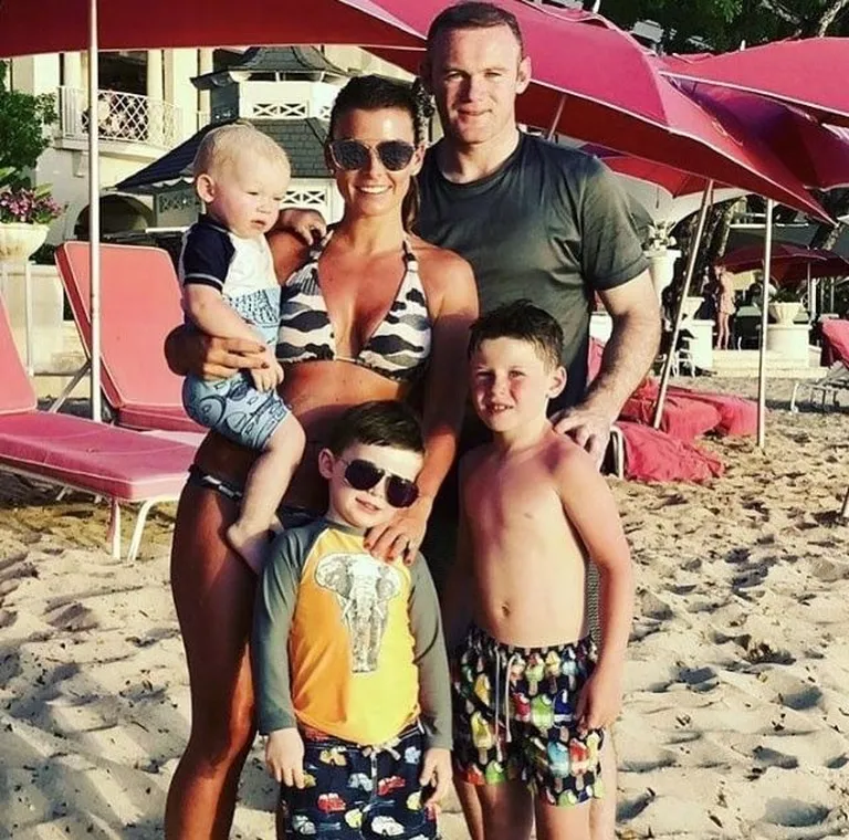 Wayne ja Coleen Rooney lastega / Scanpix