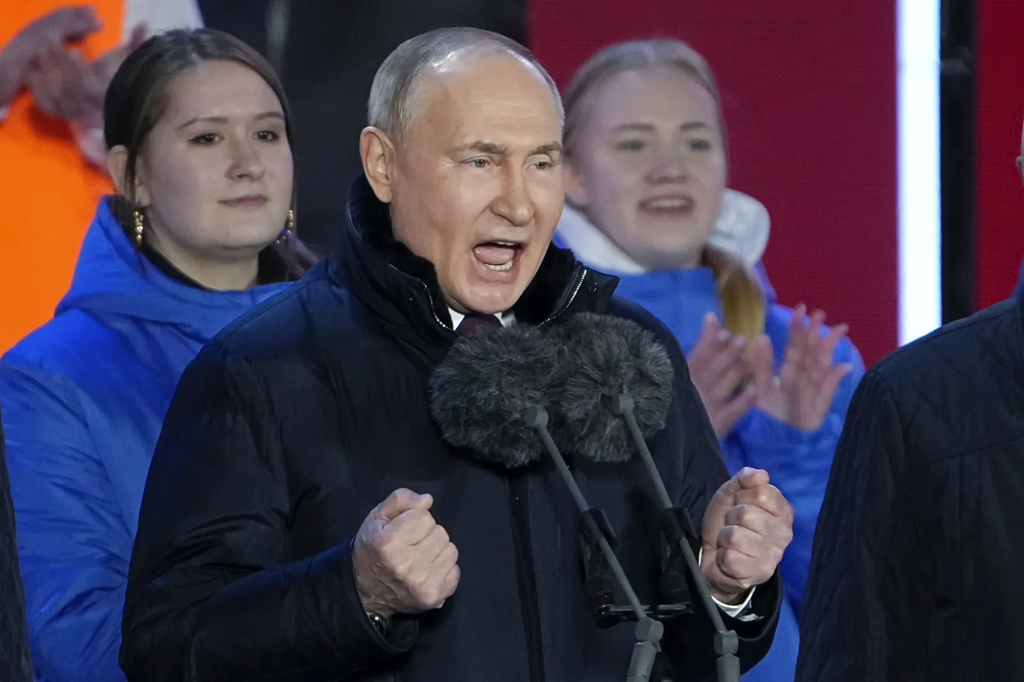 Venemaa juht Vladimir Putin tähistamas oma «valimisvõitu» Moskvas Punasel väljakul 18. märtsil 2024. aastal.