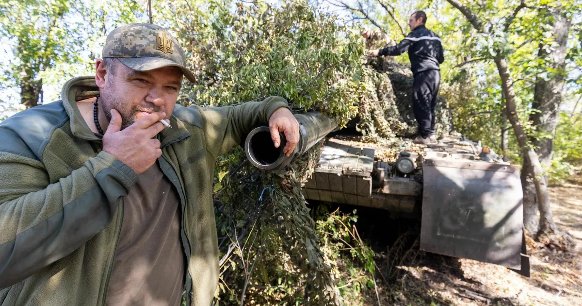 POSTIMEES UKRAINAS ⟩ Tanke on Ukraina sõjas veel vara maha kanda