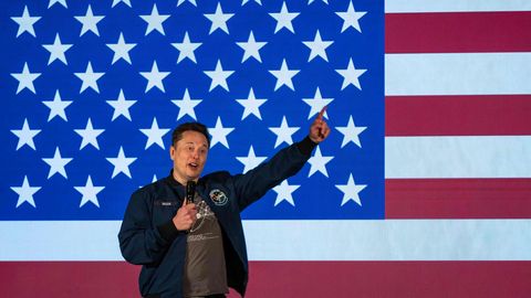 Musk valab taas miljoneid Trumpi kampaaniasse