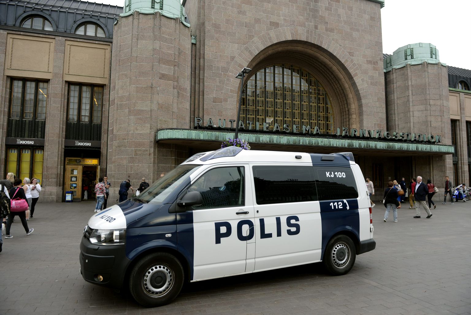 Politseibuss Helsingis.