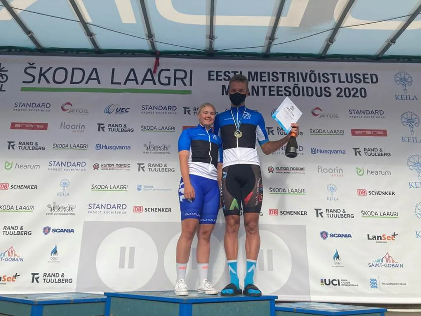 Värsked Eesti meistrid Norman Vahtra (paremal) ja Aidi Gerde Tuisk.
