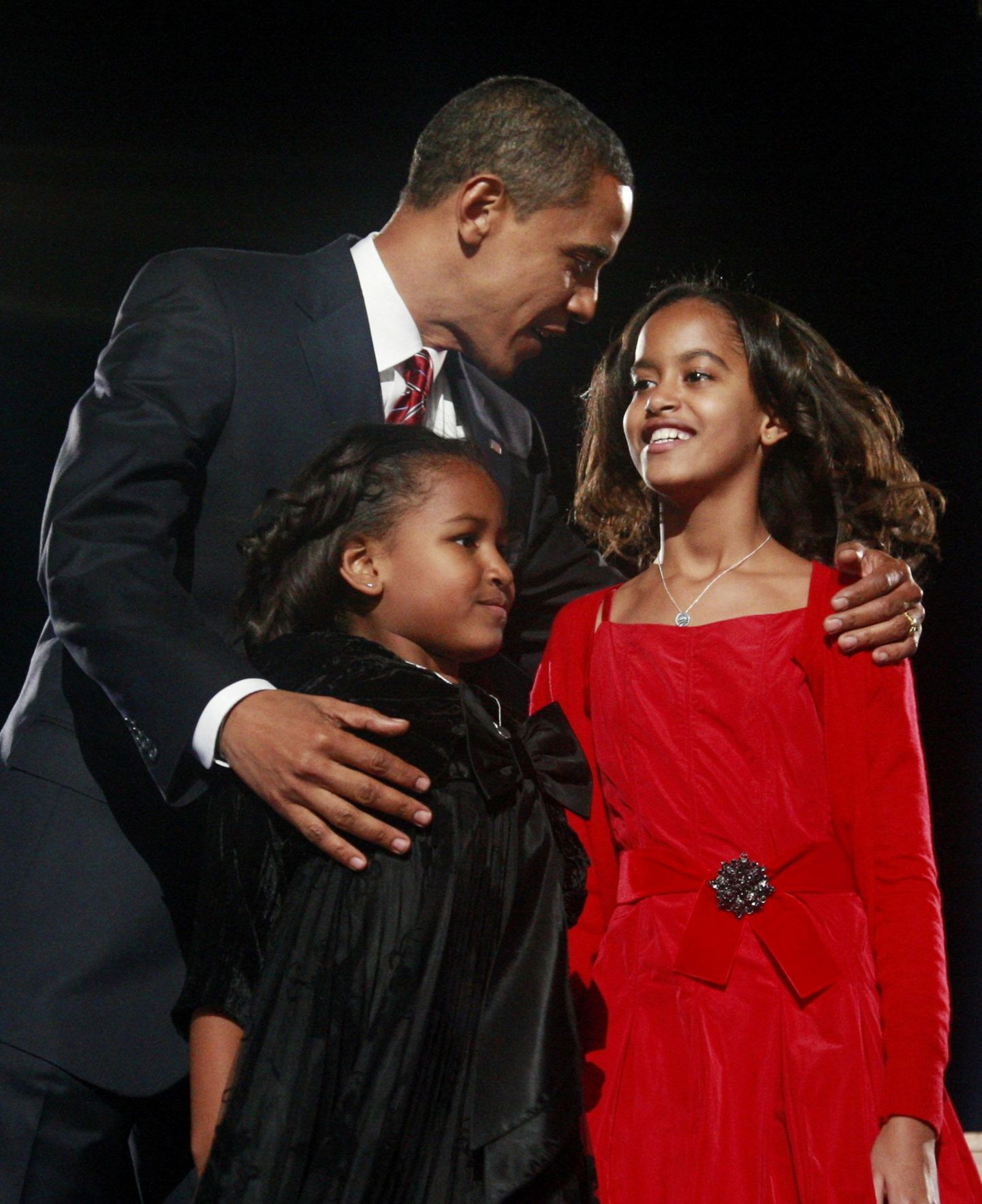 Barack Obama  koos tütarde Sasha (vasakul)ja Maliaga