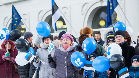Эстонию поздравили со столетием республики главы 35 стран мира