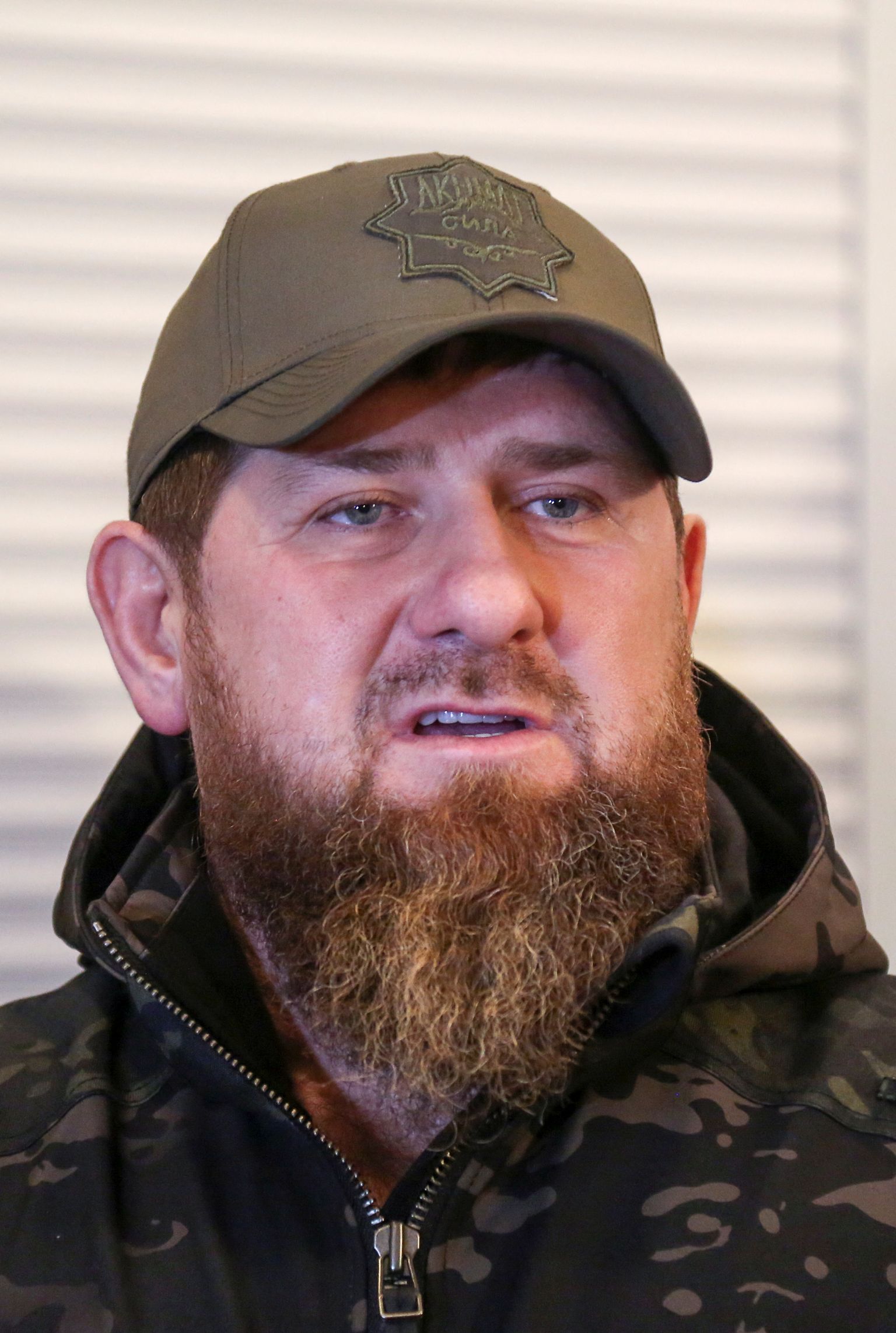 Tšetšeeni Vabariigi juht Ramzan Kadõrov kohtus 28. märtsil 2022 Ukrainas Vene vägede poolt vallutatud Mariupolis Venemaa Lõuna sõjaväeringkonna 8. ühendarmee ja eriüksuste ülematega