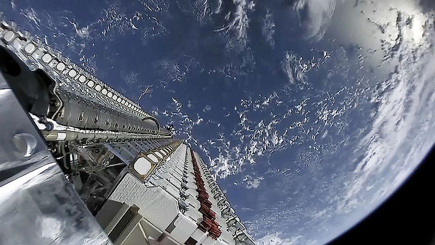 60 Starlinki satelliiti on paigutatud SpaceX-i Falcon 9 raketile ja jõuavad peagi orbiidile.