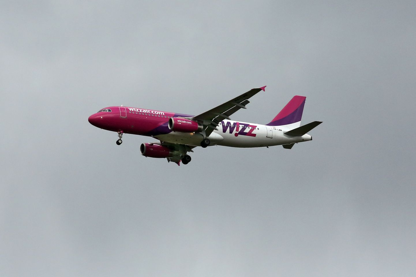 Самолет Wizz Air.