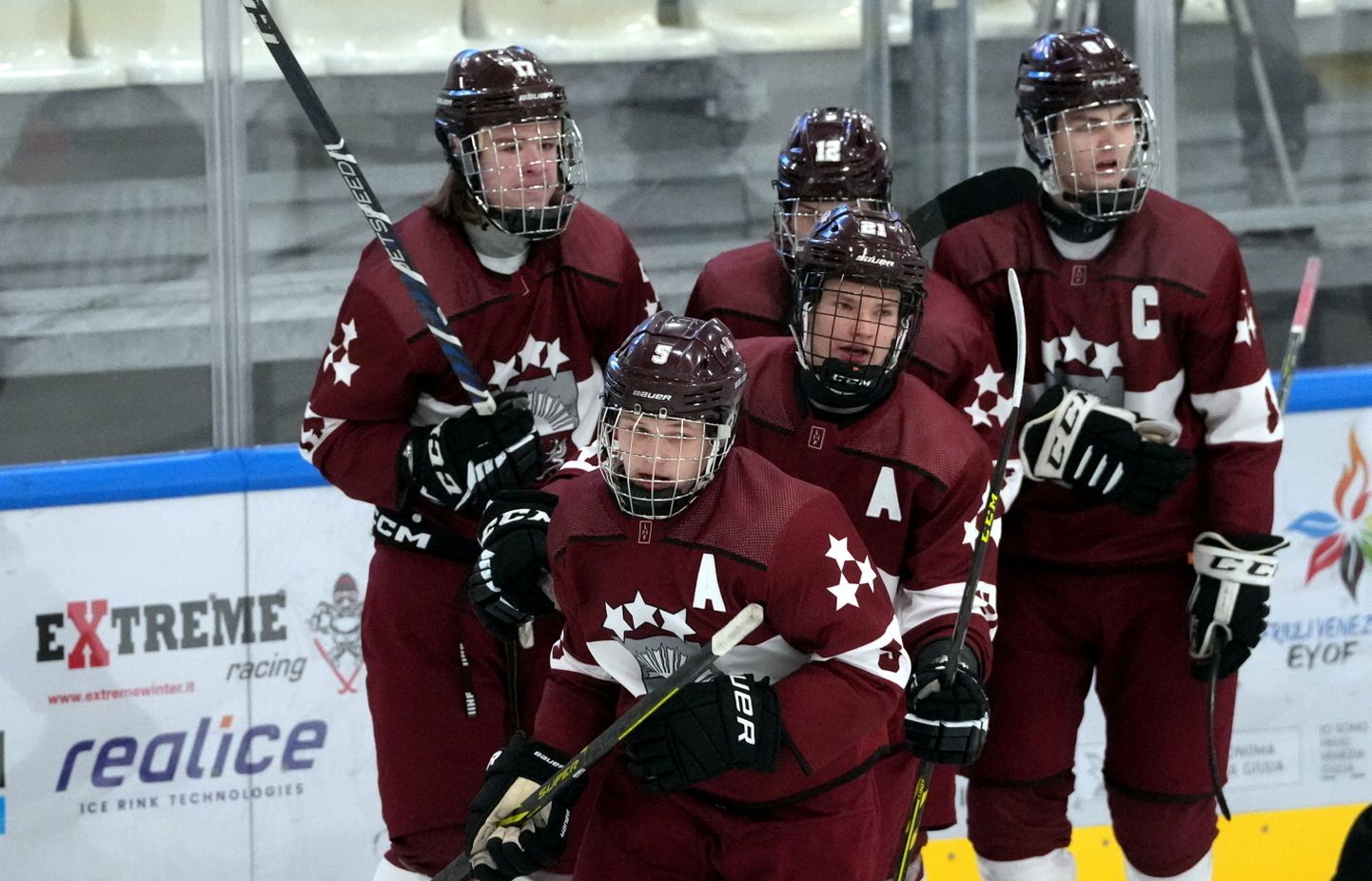 Latvijas jauniešu izlases hokejisti Eiropas Jaunatnes olimpiskajā festivālā.