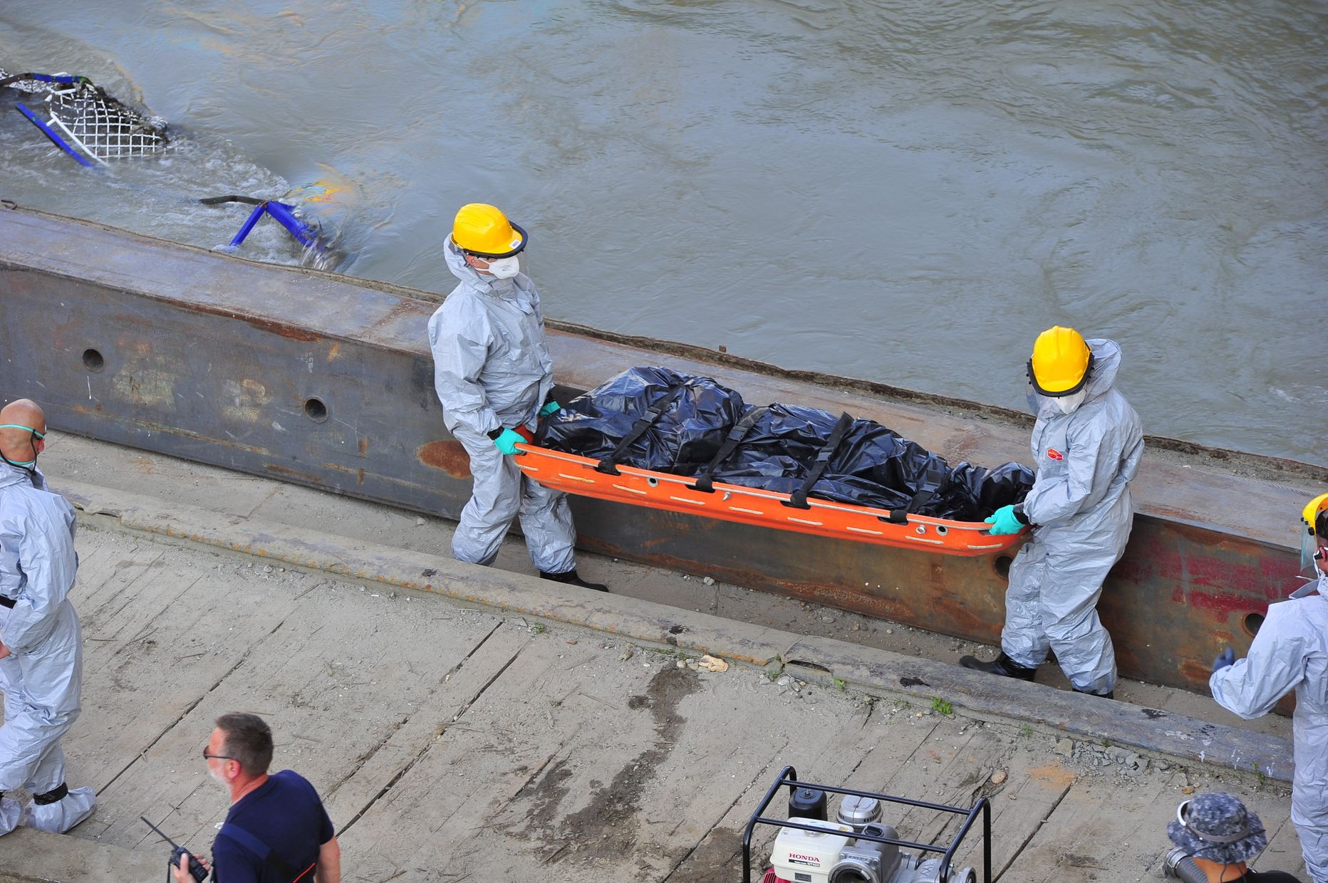 Doonau laevaõnnetuses hukkunu Budapestis 11. juunil 2019.