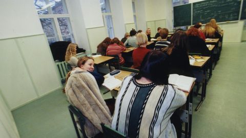 В Латвии тысячи учителей начинают бессрочную забастовку