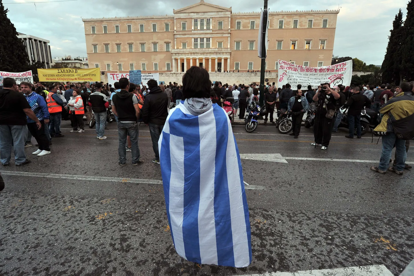 Töötajad lahkuvad massiliselt Kreeka keskpangast.