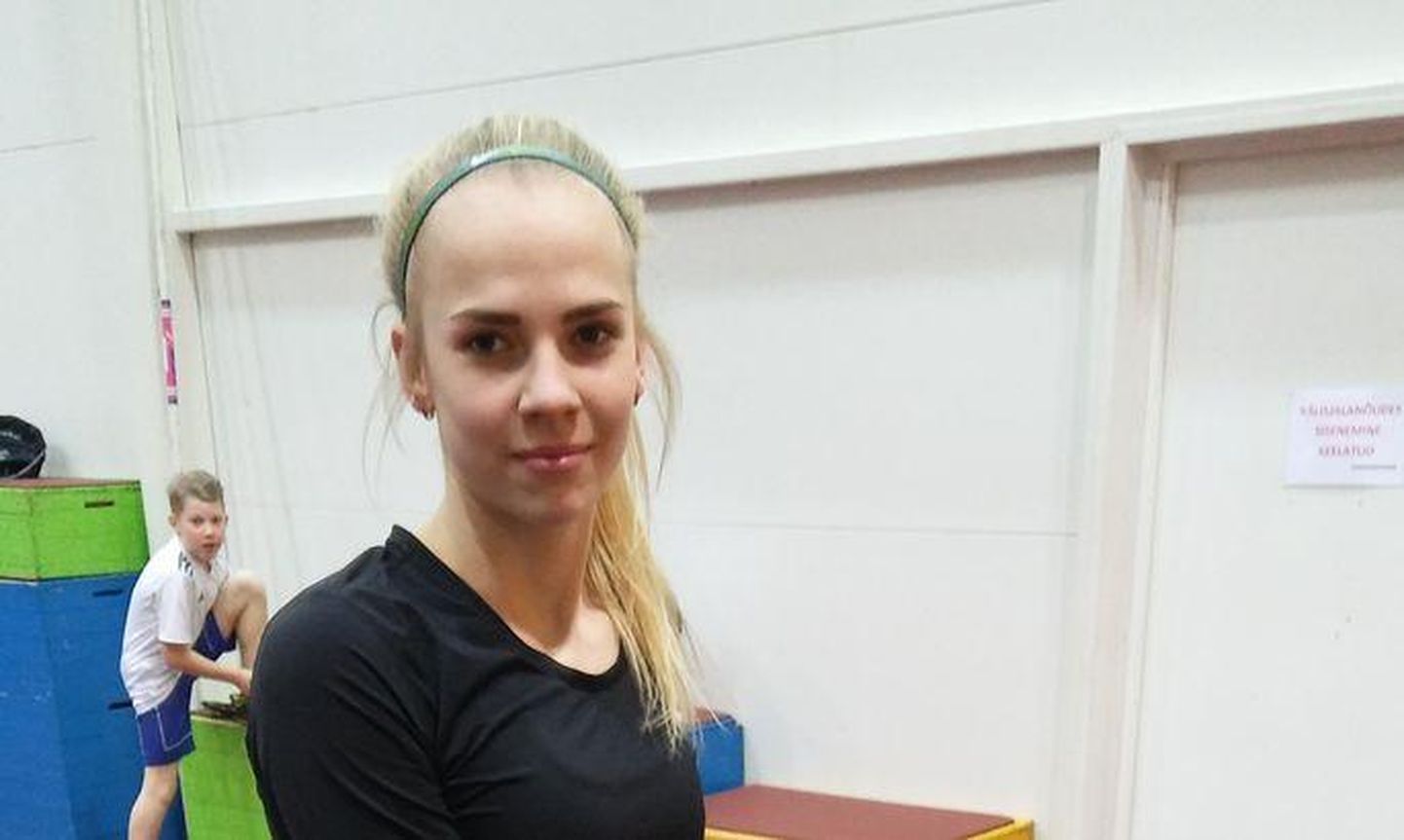 Rakvere kergejõustikuklubi ViKe teivashüppeneiu Marleen Mülla võitis kuni 18-aastaste neidude teivashüppes kuldmedali.