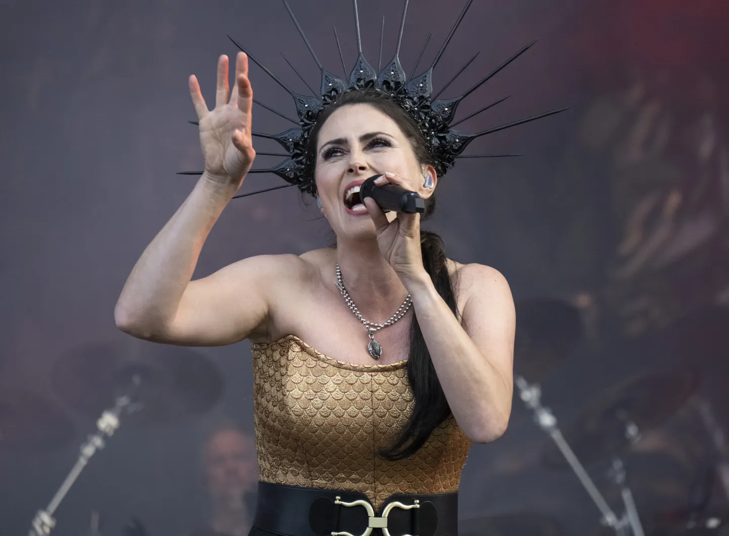 Within Temptationi laulja Sharon den Angel oli 1996. aastal üks bändi asutajaid.