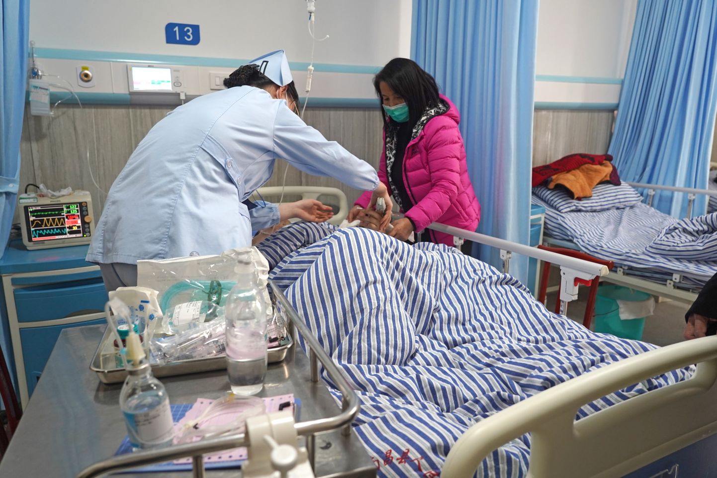 Hiina liiklusõnnetuse ohver haiglas.