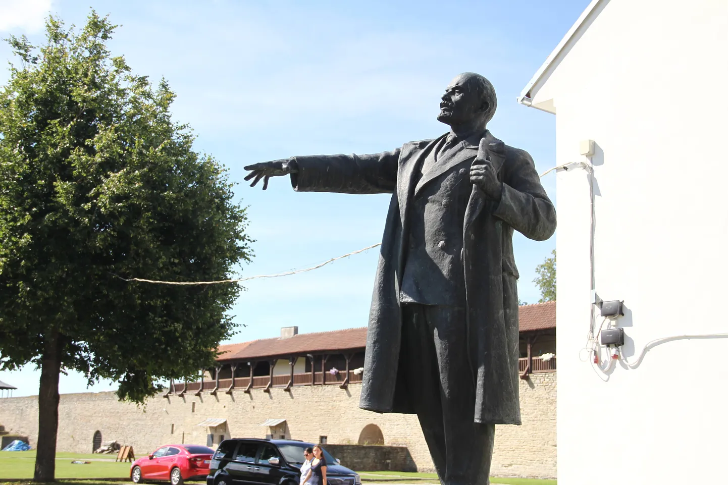 Памятник Ленину в Нарве