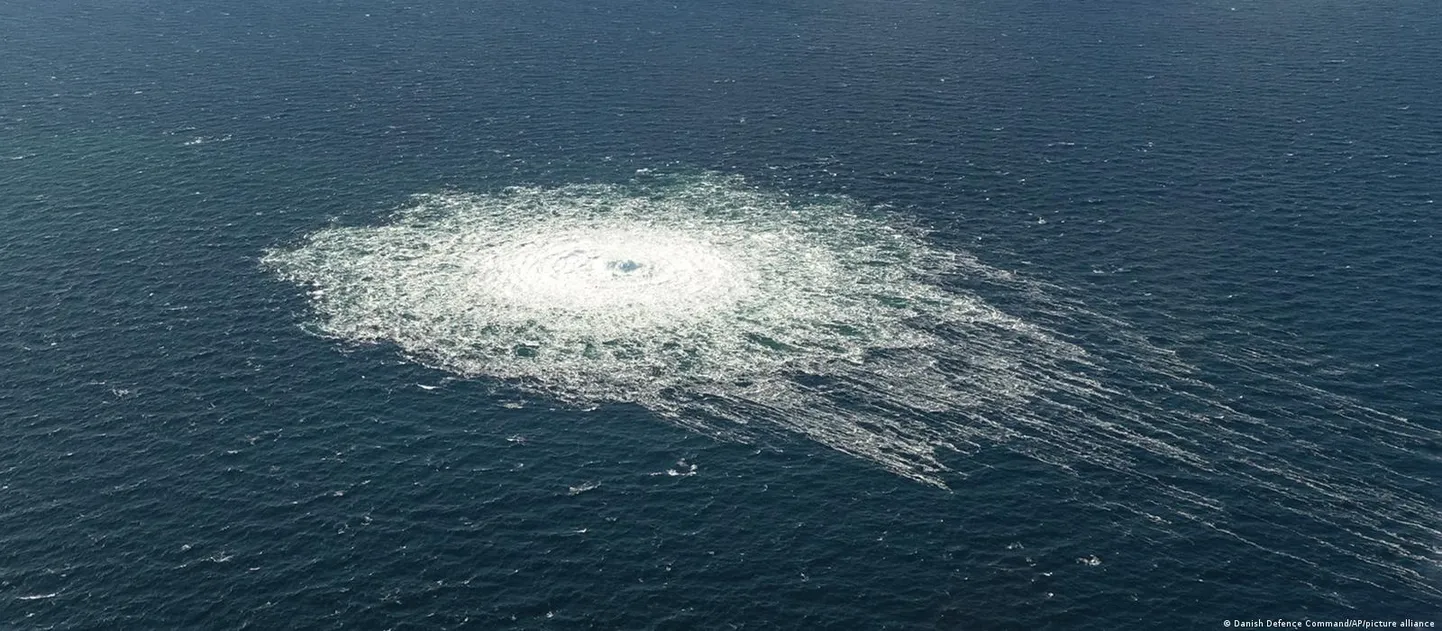 На месте утечек газа из подводных трубопроводов в Балтийском море (фото из архива)