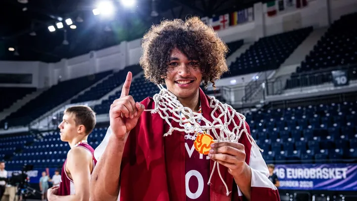 Latvijas basketbolists Bendžamins Jānis Beruē