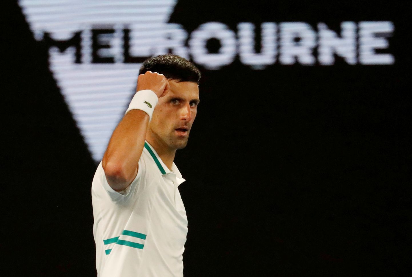 Pildimeenutus veebruarikuust, Novak Djokovic on Austraalia lahtiste finaalis võitnud punkti Daniil Medvedevi vastu.