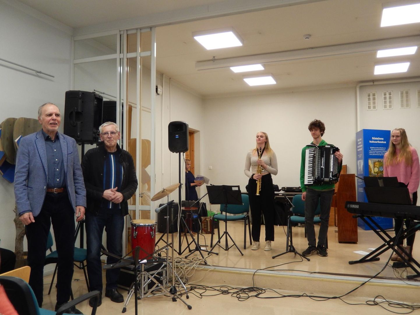 Teiste seas esinesid publikule Ants Taul (vasakult), Valdo Värk, Regina Kask, Erko Murašin ja Isabela Murašin.