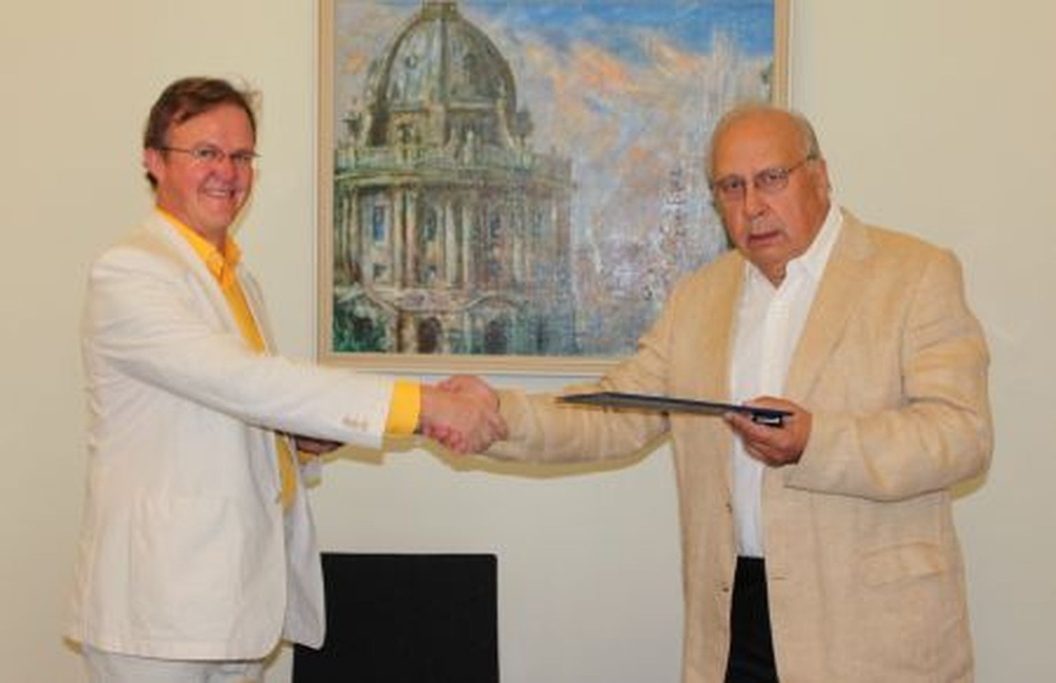 Eellepingu allkirjastamine Neeme Järviga kultuuriministeeriumis 17. augustil 2009.