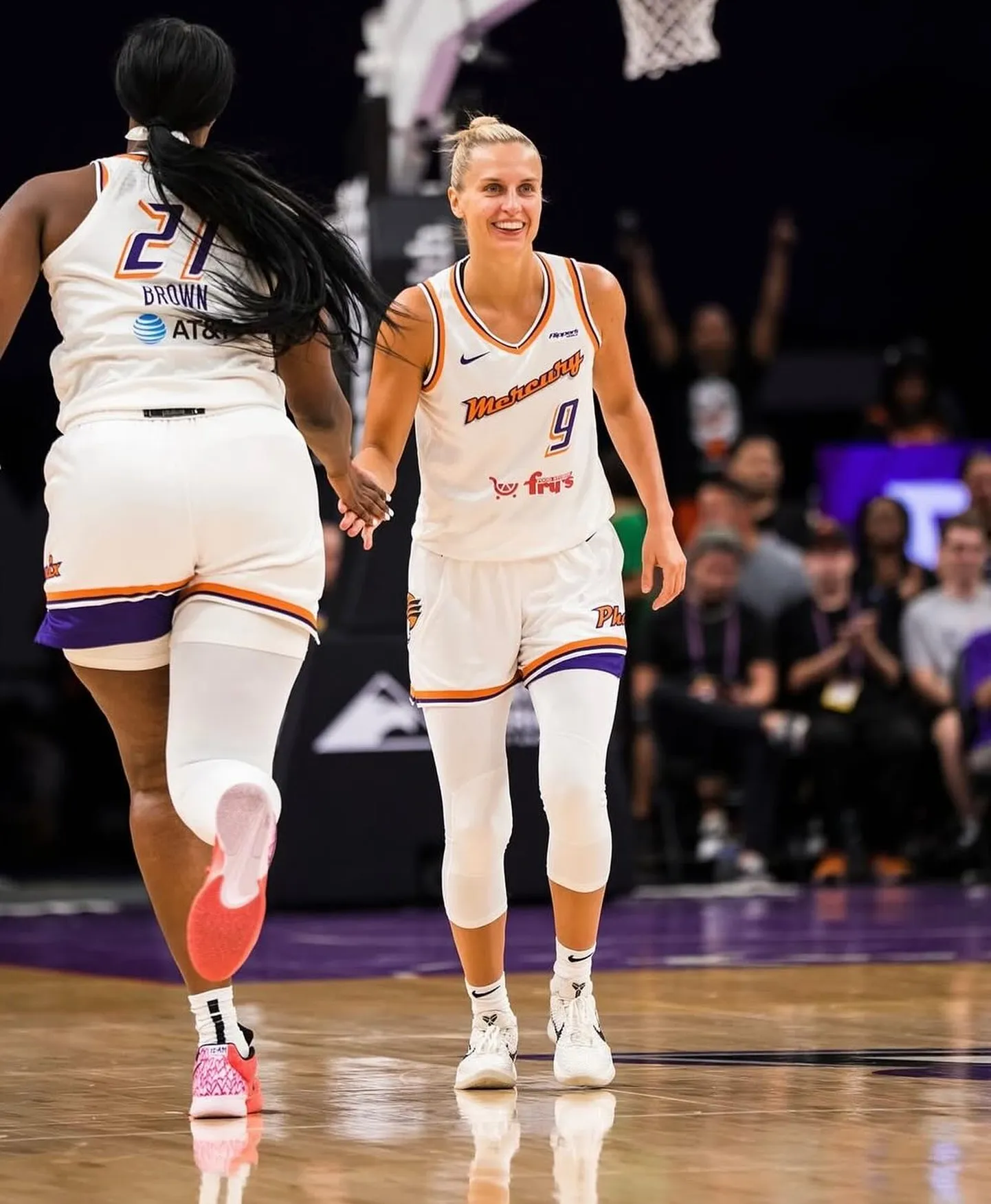 Latvijas basketboliste Kitija Laksa