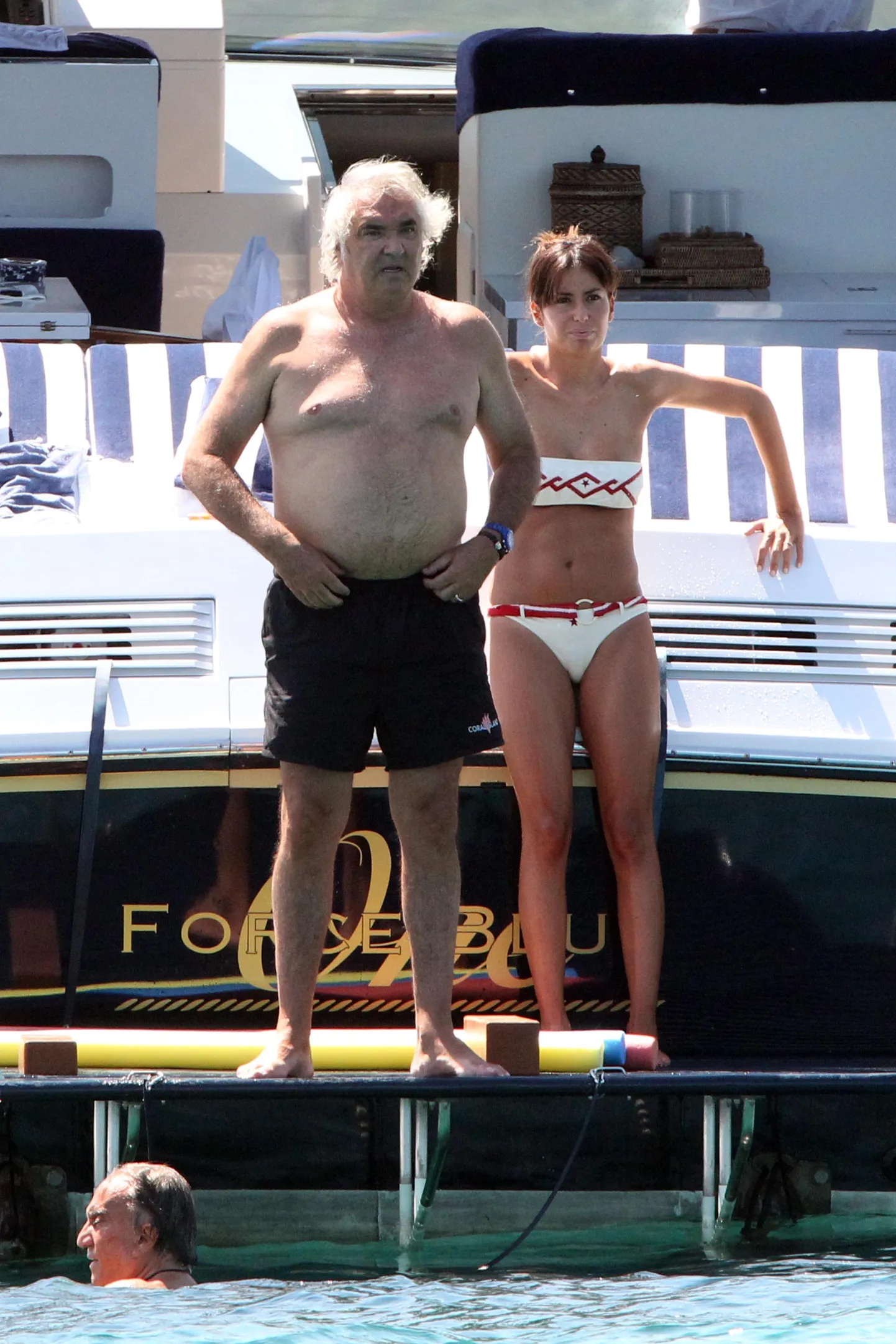 Flavio Briatore ja ekskaasa  Elisabetta Gregoraci puhkusreisil Itaalias.