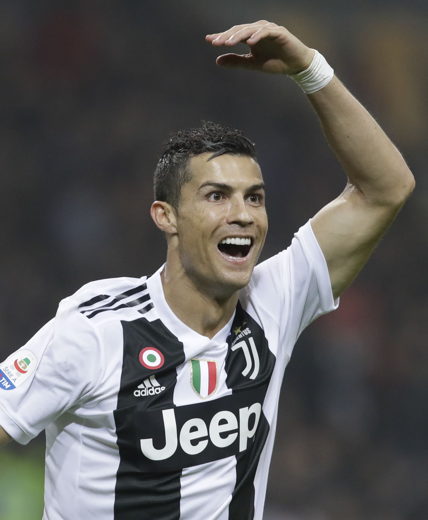 Juventuse  Cristiano Ronaldo tähistamas väravat.