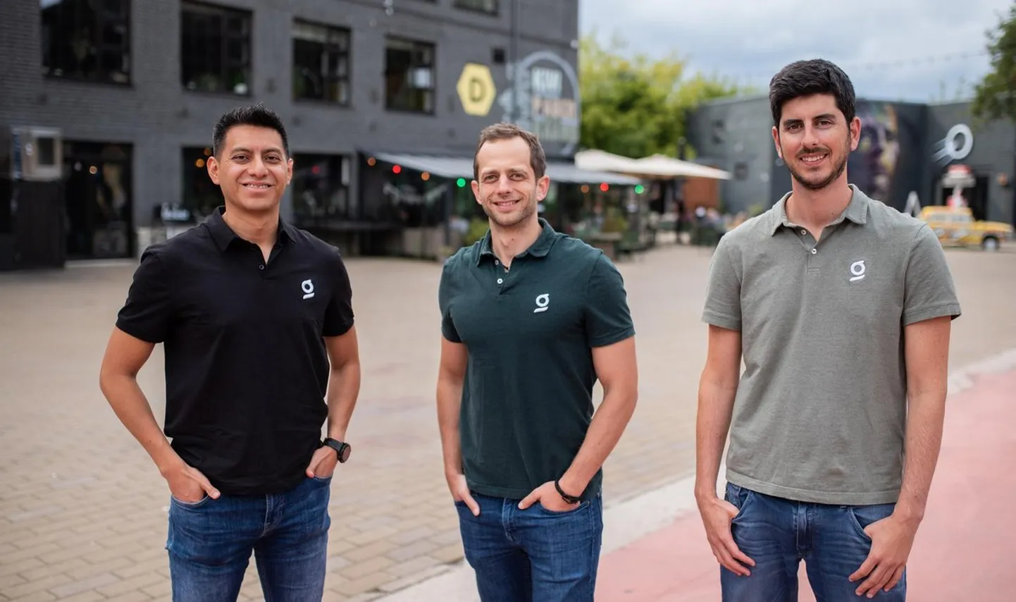 Glia asutajad  Carlos Paniagua, e-resident Dan Michaeli, Justin DiPietro.