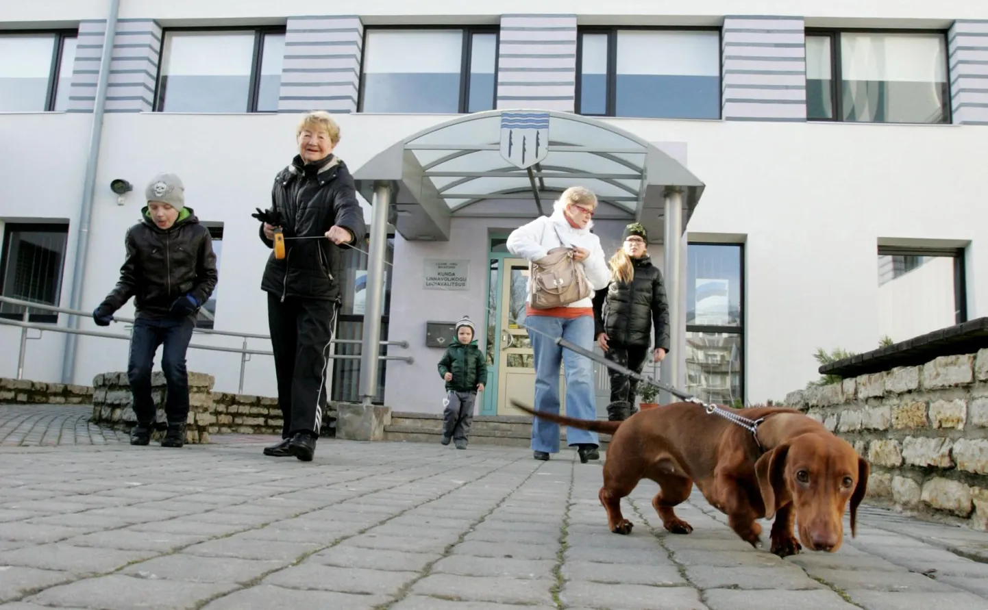 Kunda muusikakool, kuhu otsitakse direktorit, asub Viru-Nigula vallavalitsusega samas majas.