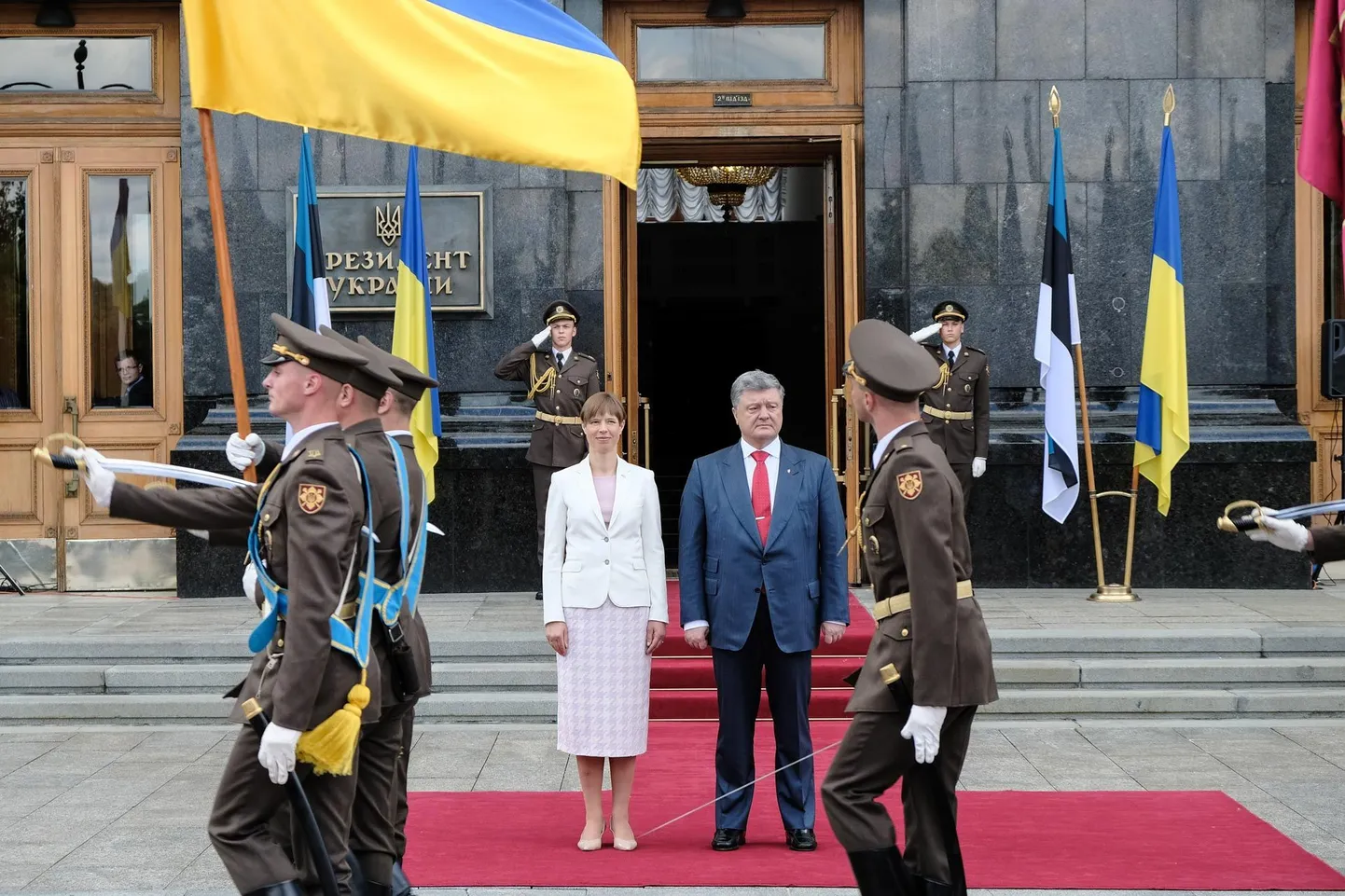 Керсти Кальюлайд находится с визитом в Киеве.