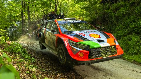 Erinevate klasside WRC-tiimid seisavad FIA-le vastu