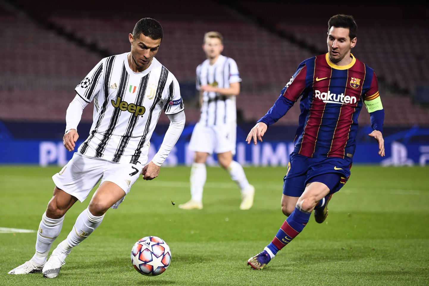 Kui veel möödunud hooajal kandsid Cristiano Ronaldo (vasakul) ja Lionel Messi (paremal) vastavalt Torino Juventuse ja FC Barcelona mängusärke, siis tänavu jätkavad nad mõlemad teiste klubide ridades.
