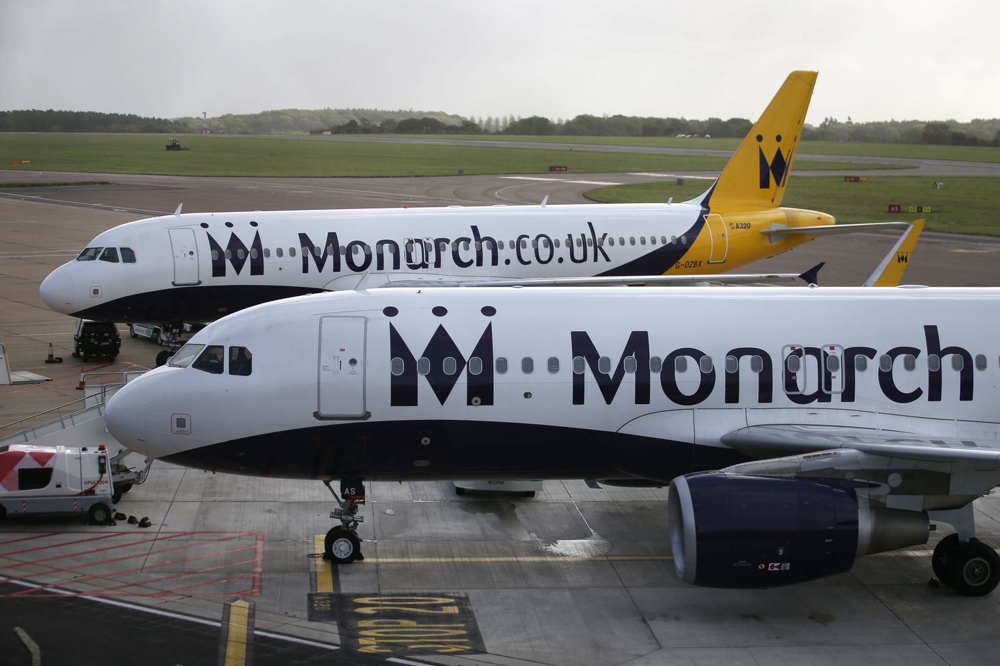 Британская авиакомпания Monarch Airlines.
